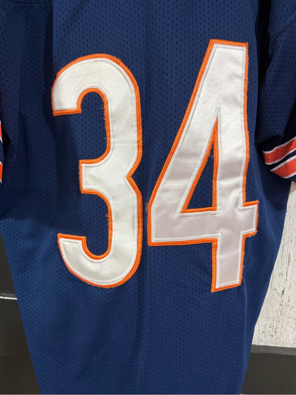 Chicago Bears Walter Payton Reebok Men’s Navy #34 Football Jersey size 50 - Picture 7 of 8